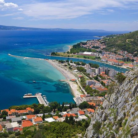 Bella Figura Apartments - Heated Pool Omiš Εξωτερικό φωτογραφία