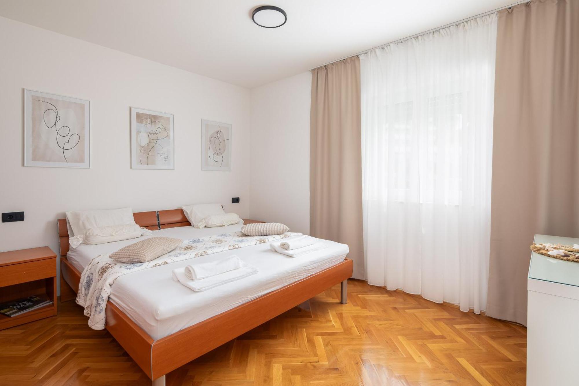 Bella Figura Apartments - Heated Pool Omiš Εξωτερικό φωτογραφία