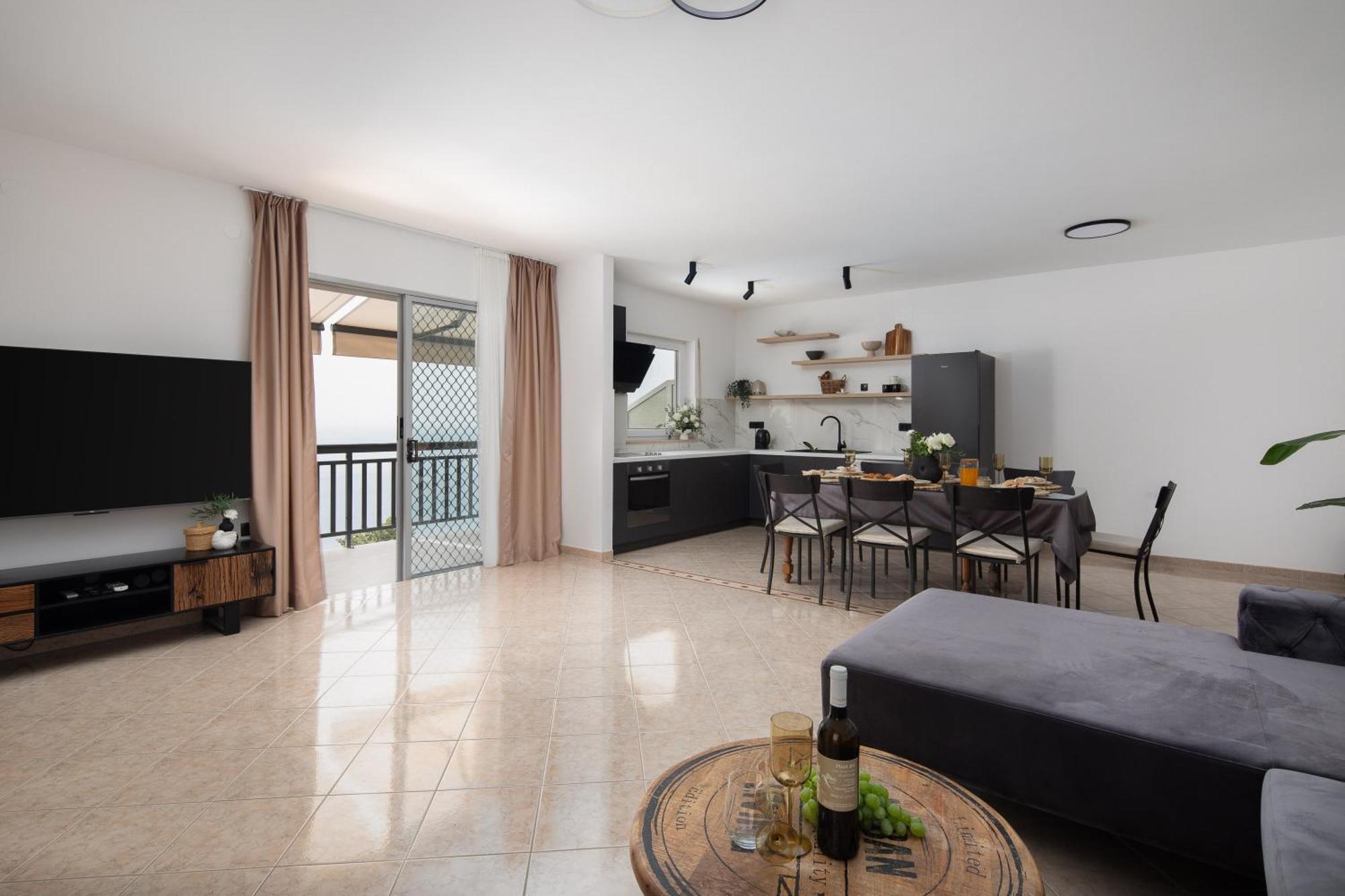 Bella Figura Apartments - Heated Pool Omiš Εξωτερικό φωτογραφία