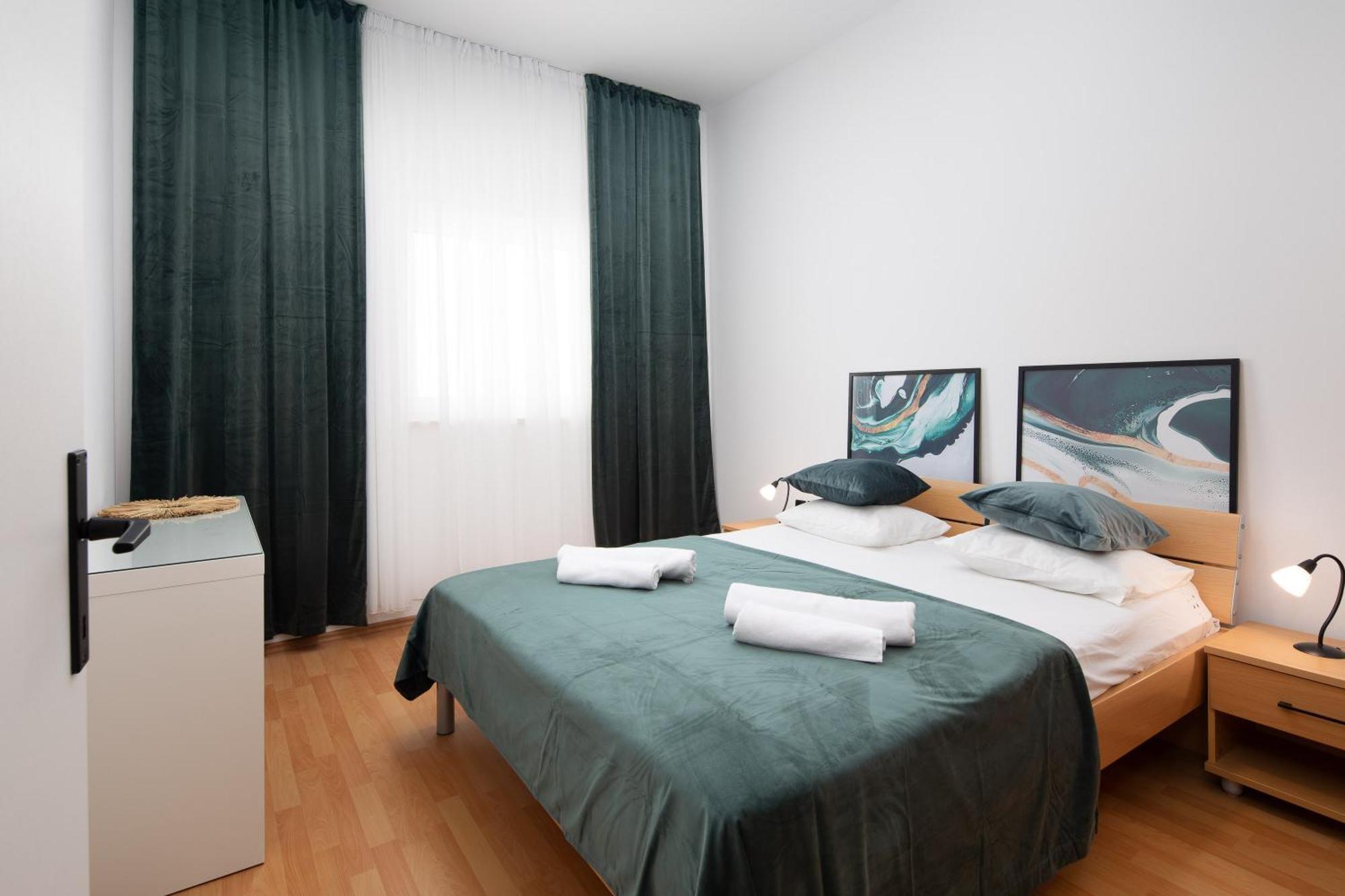 Bella Figura Apartments - Heated Pool Omiš Εξωτερικό φωτογραφία