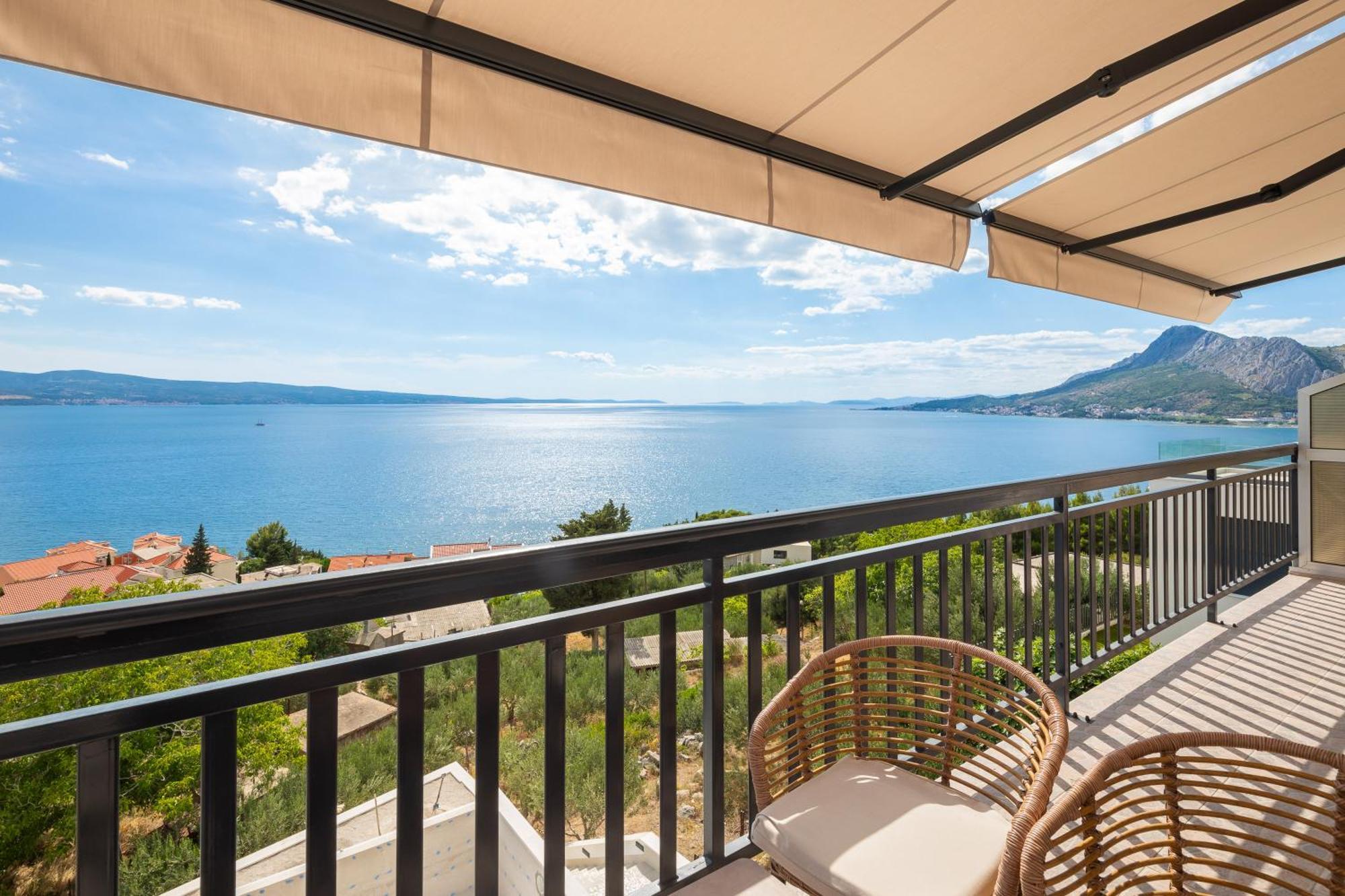 Bella Figura Apartments - Heated Pool Omiš Εξωτερικό φωτογραφία