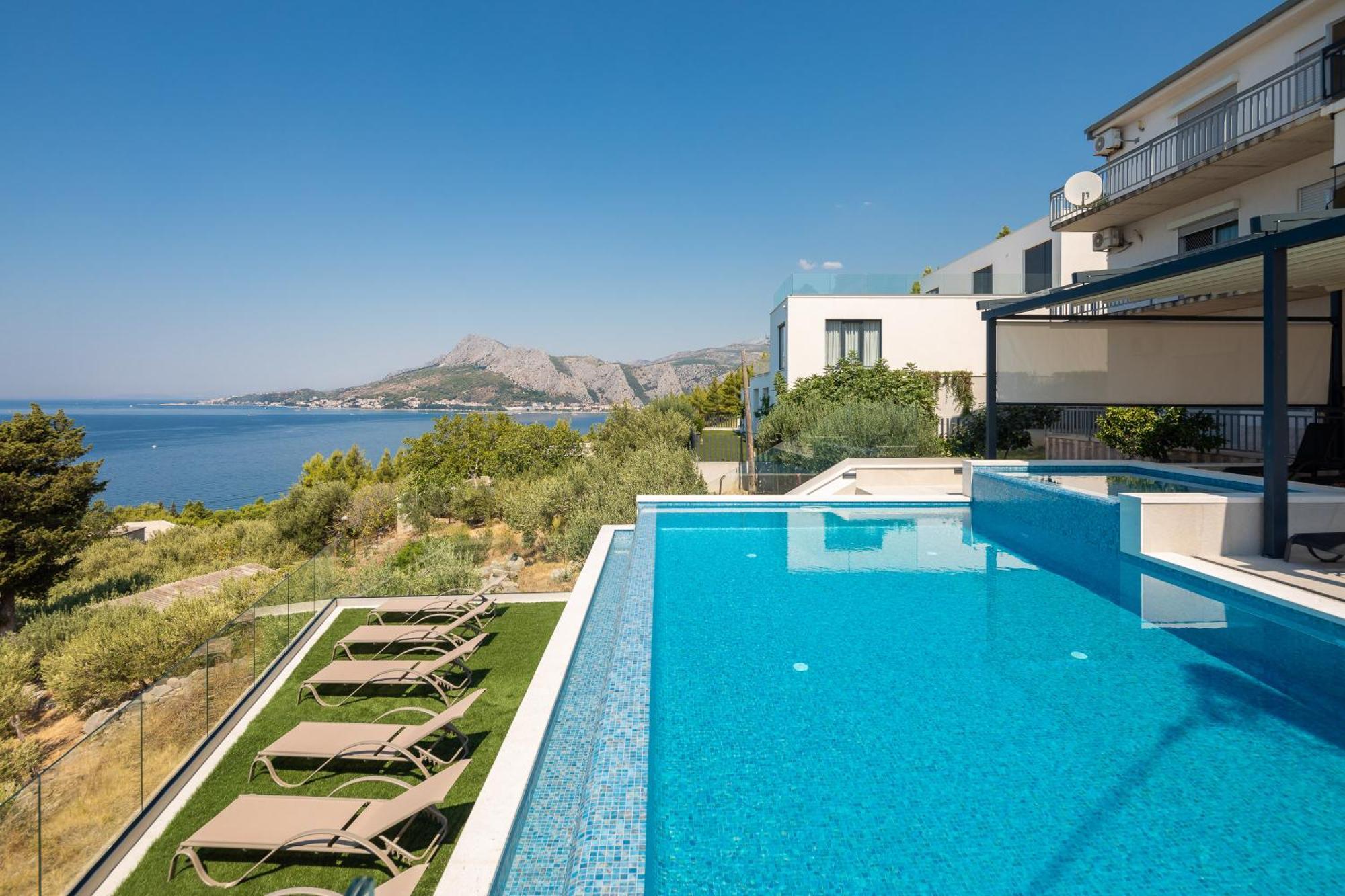 Bella Figura Apartments - Heated Pool Omiš Εξωτερικό φωτογραφία
